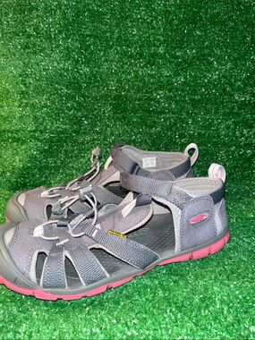 KEEN SEACAMP II CNX 1020702 youth 4/w6